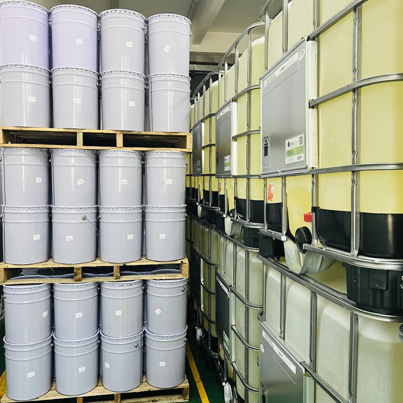 Epoxy Resin Hardener For Transformer Bushings wraz z LV i MV