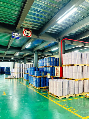 Wysoka wytrzymałość na rozciąganie, odporność na płomień, żywica epoksydowa do rozkładu termicznego > 320°C