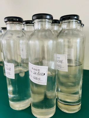 1 1 Wskaźnik mieszania Wysoka rezystywność objętościowa Jasna żywica epoksydowa