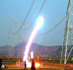 Odporność na rozszczepienie Żywica epoksydowa Czyste cieczy utwardzające dla transformatora typu suchego 2